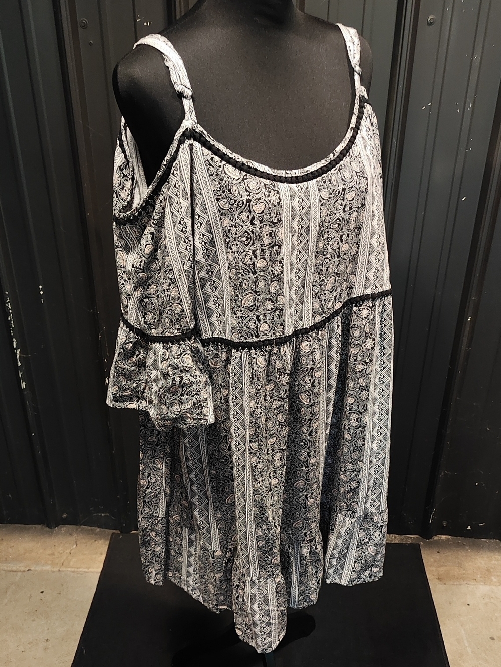 torrid Black and White Printed Cold-Shoulder Sundress